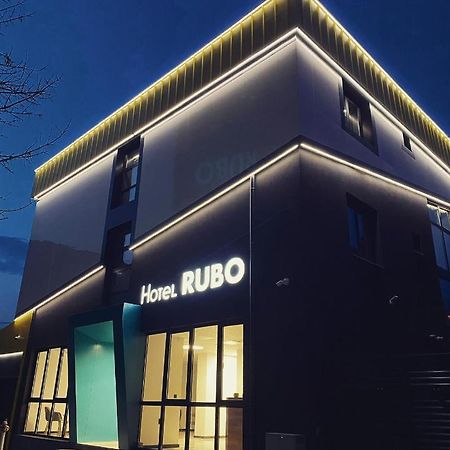 Rubo Hotel 苏曼 外观 照片