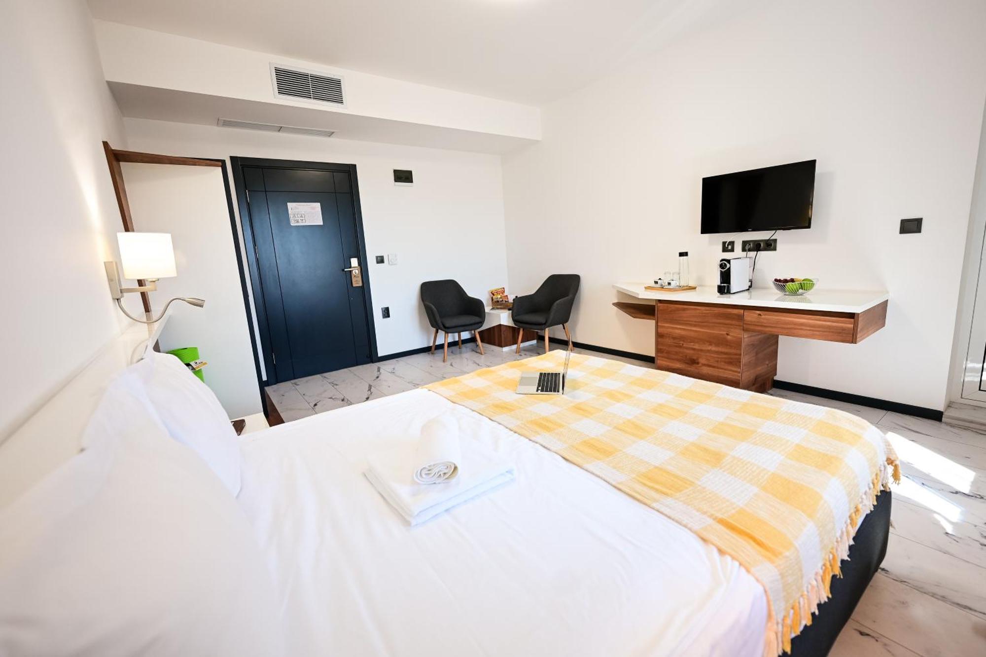 Rubo Hotel 苏曼 外观 照片
