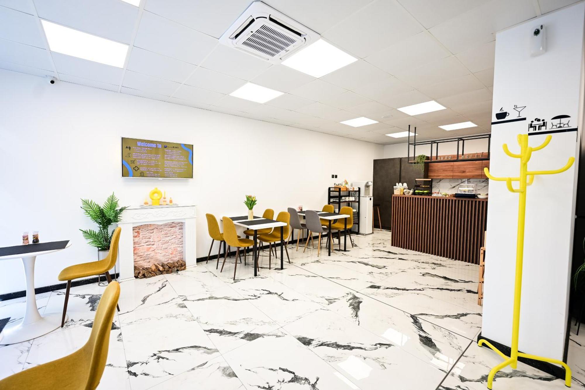 Rubo Hotel 苏曼 外观 照片