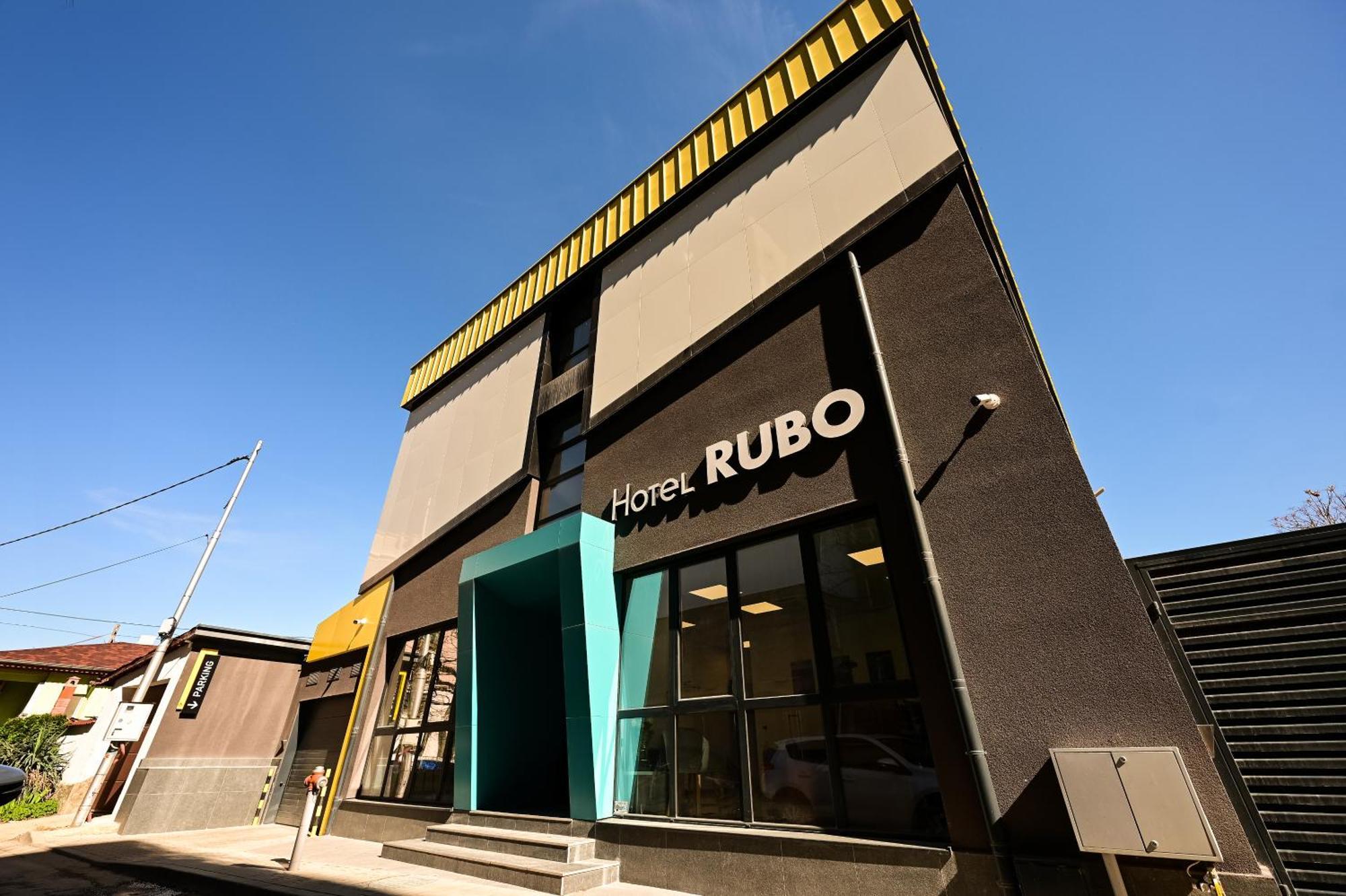 Rubo Hotel 苏曼 外观 照片